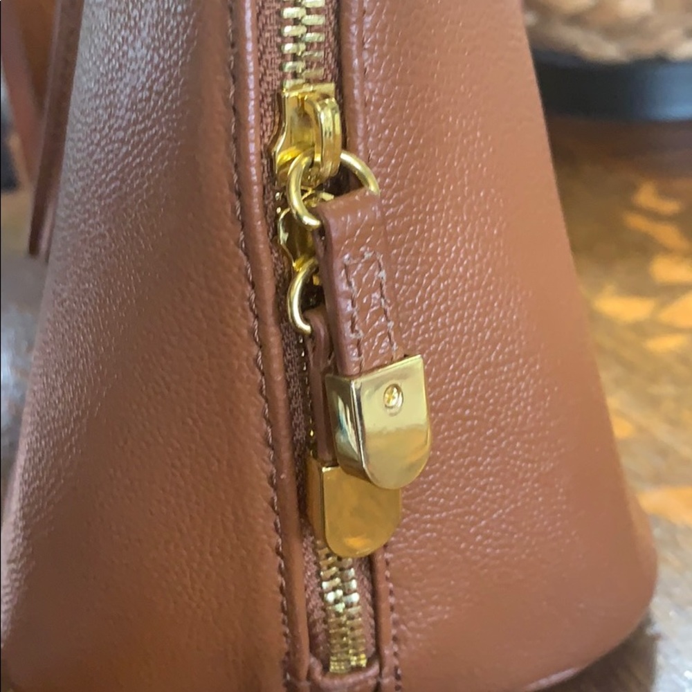 Joy & Iman tan satchel - Picture 5 of 8
